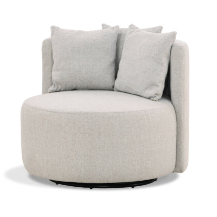 QUEENS ARMCHAIR