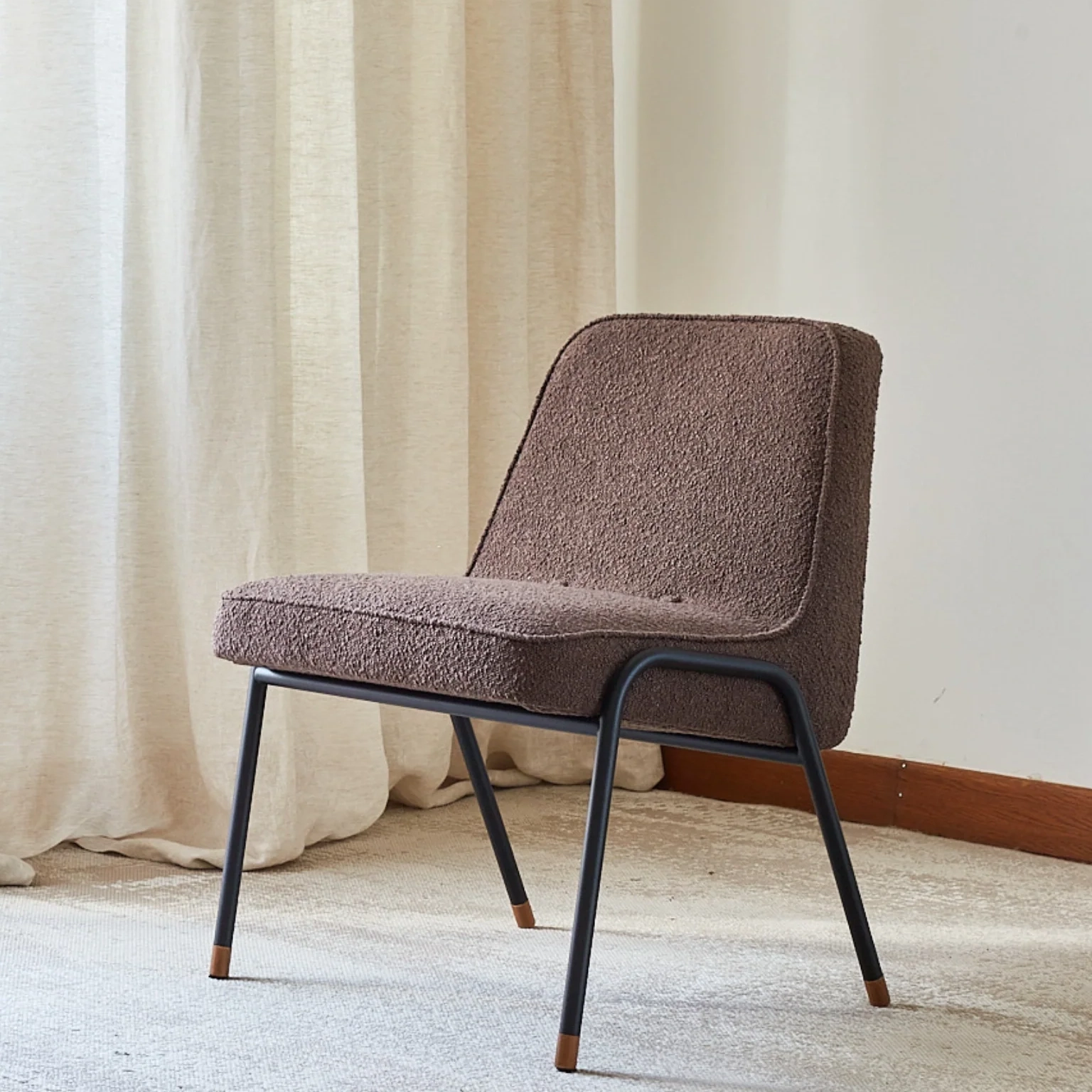 366_Concept_366_Metal_Club_Armchair_Black_Matt_Boucle_Chocolate_Mood_2048x2048