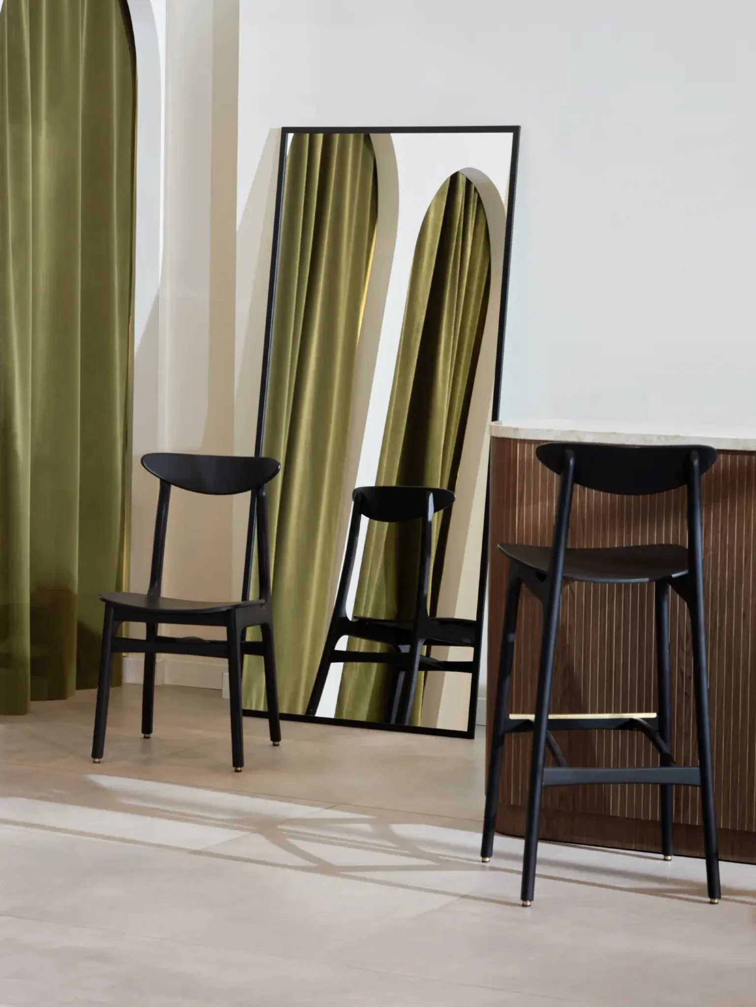 hatss_photo_mood_2_1c6edc2d-d010-48df-9917-933446d89a6b_2048x2048